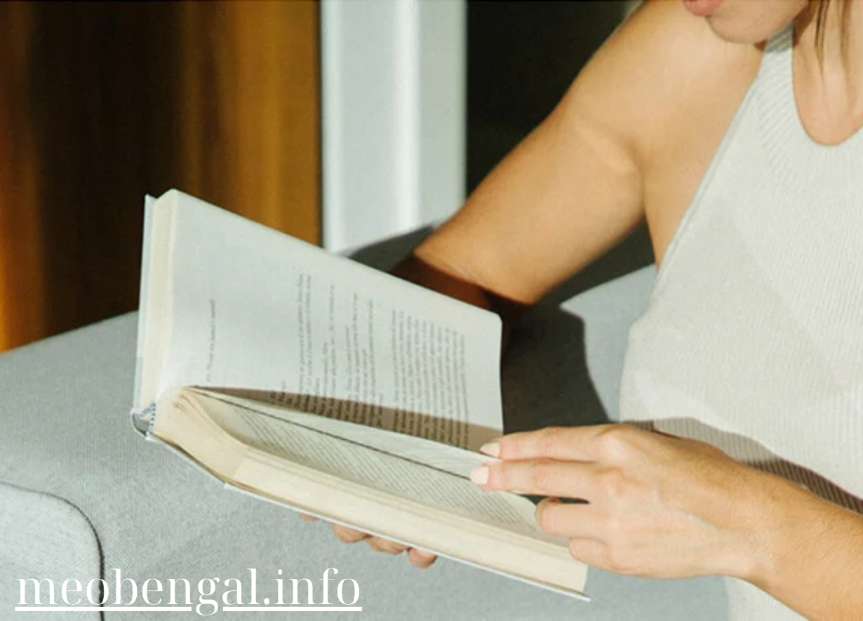 Read more about the article Latest Reading Trends: What’s Hot in the Literary World